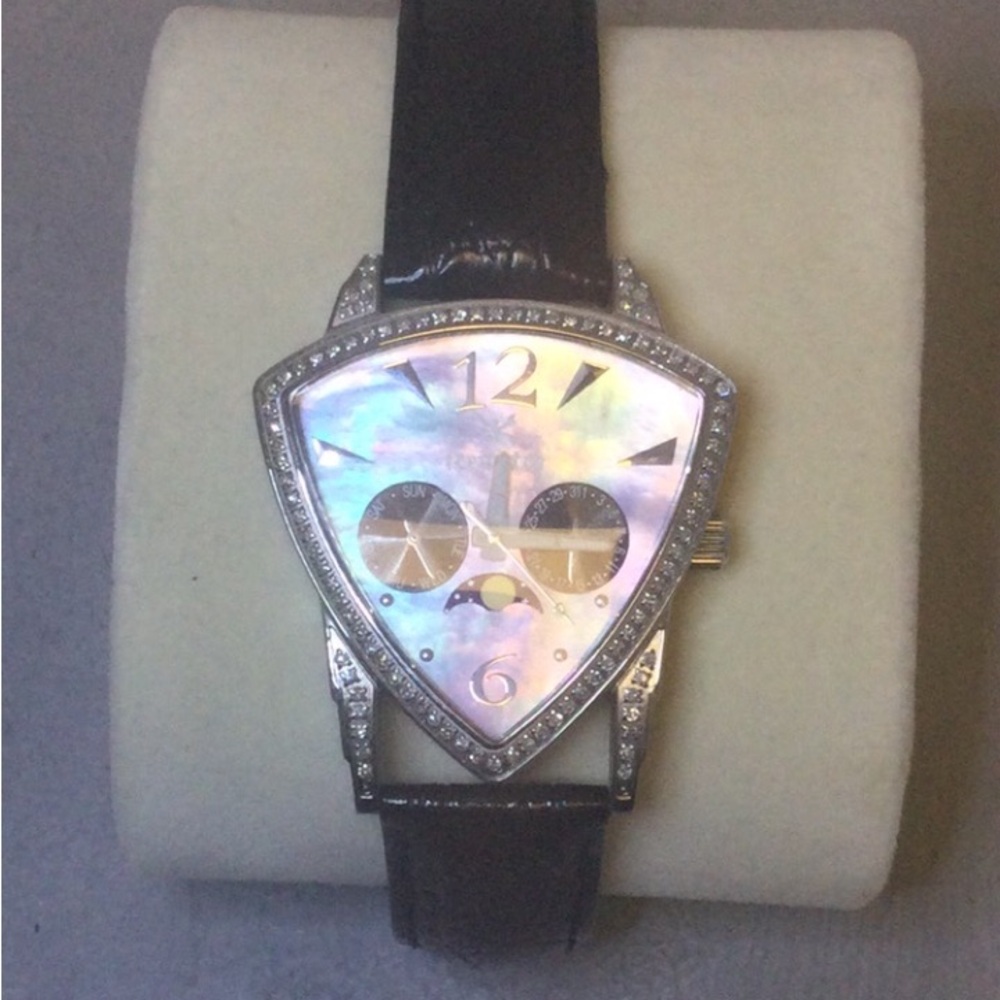 100% authentic Diamond watch